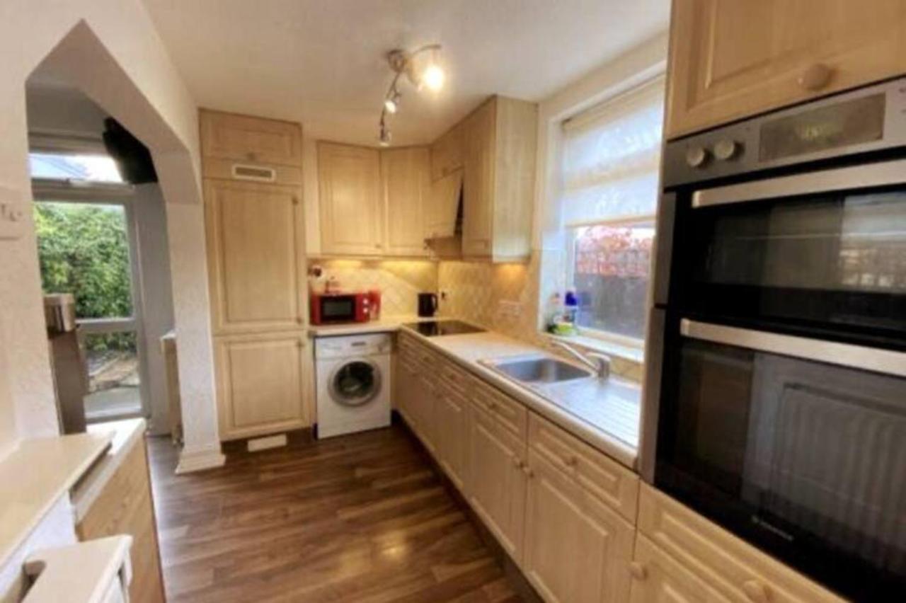 Homestay Budgeted Near Coventry Building Society Exhall