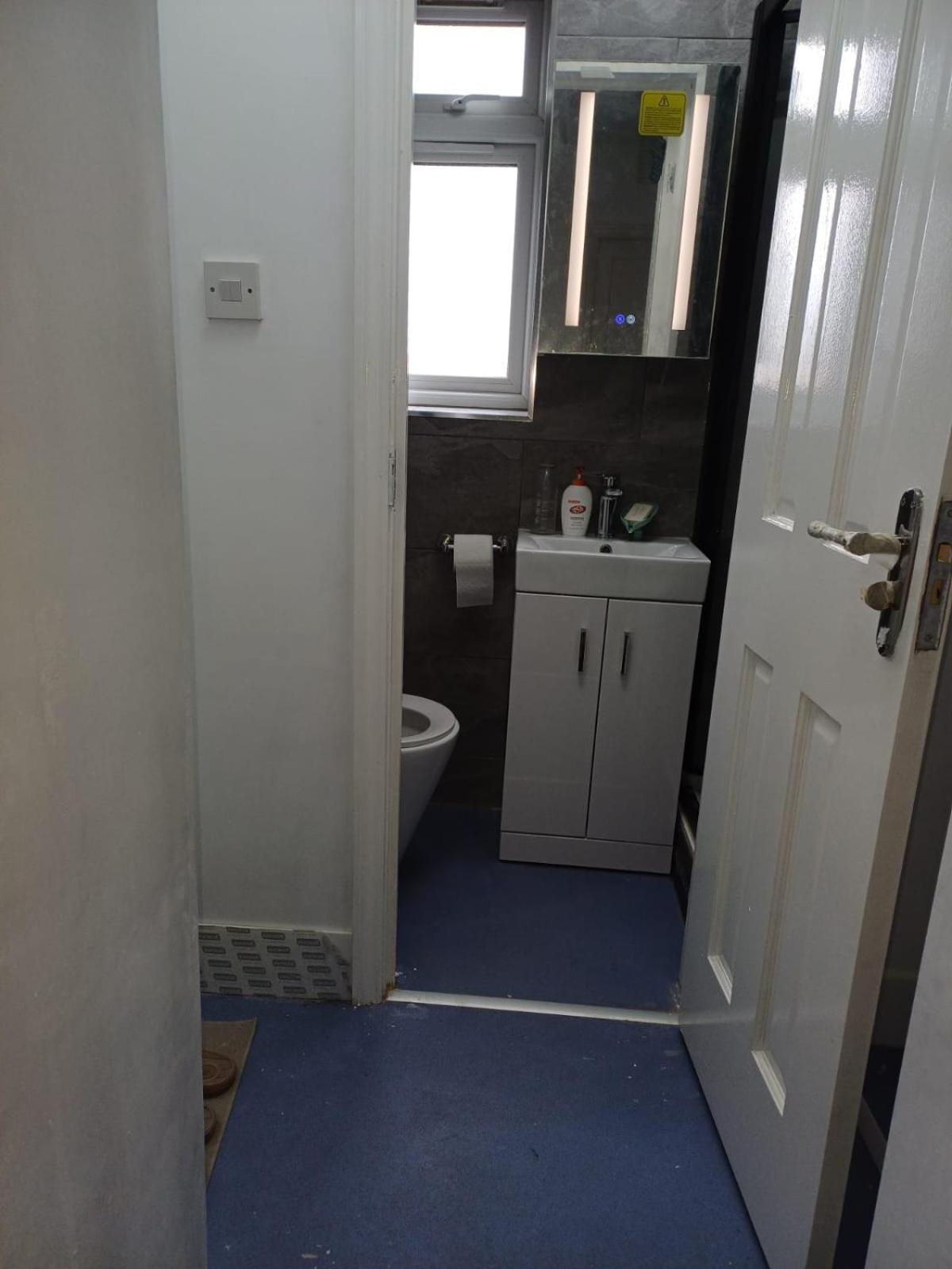 Budgeted Near Coventry Building Society * Exhall